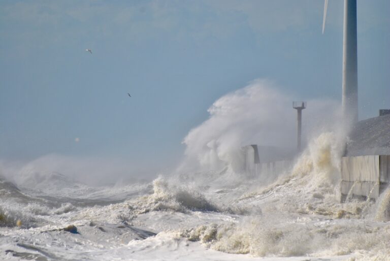 Symbolic Spiritual Meaning of a Tsunami Dream: Interpretation and Analysis