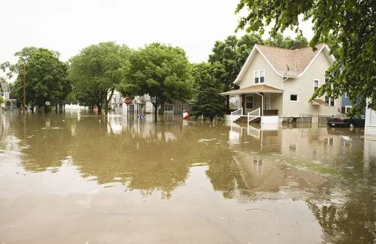 Exploring the Spiritual Meaning of Dreaming About a House on Water