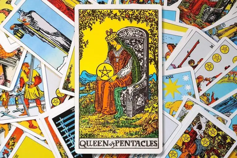 Understanding the Meaning of Upside Down Pentacles