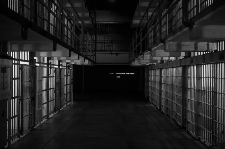 Spiritual Meaning of Dreaming About Going to Jail: Interpretations and Symbolism